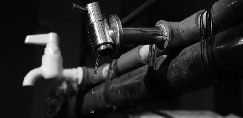 How to Fix Leaky Water Pipes